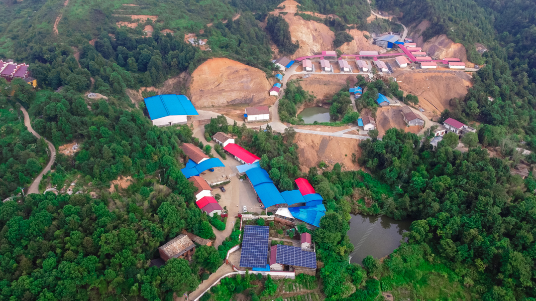 Liuyang Mandarin Fireworks Co., Ltd. ligne de production du fabricant