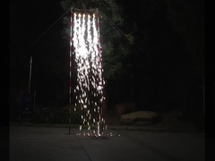 Des feux d'artifice en argent et en or