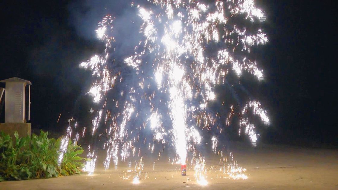 Consumer Unit Pyrotechnics Un0336 1.4g Tea Canister Fireworks Fountains Outdoor