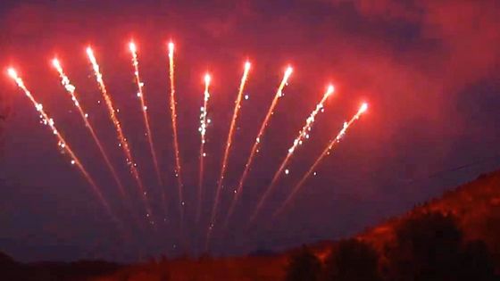 les feux d'artifice simples de rangée du festival 1.3g saluent la pyrotechnie 10 feux d'artifice chinois de tirs