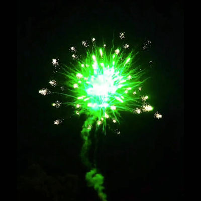 Feux d'artifice 2023 de gâteau d'occasion extérieure de la Chine grands pour des feux d'artifice de Noël