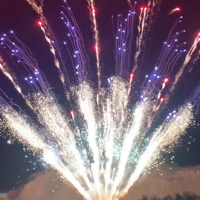 Liuyang en gros Feux d'artifice Pyrotechnique professionnel Feux d'artifice d'affichage 1.3g Feux d'artifice gâteau