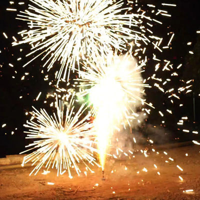 Des feux d'artifice de fête en usine chinoise Des feux d'artifice de fontaine Des fontaines pyrotechniques en plein air Pour Halloween Noël Nouvel An