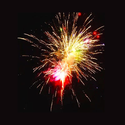 Chinois Fuochi D'Artificio Pyrotechnique en gros 128 coupes gâteau de consommation Feu d'artifice Pirotechnie pour la célébration