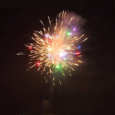Feu d'artifice en carton de 100 coups pour l'extérieur chinois 2025, en gros à l'usine de Liuyang, pour la célébration du festival du Nouvel An