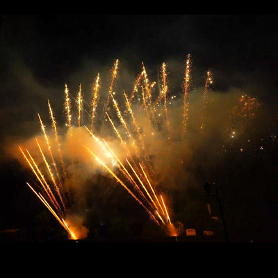 Liuyang Mandarin Feux d'artifice gâteau 1.3G affichage professionnel pyrotechnique en gros 0,8 