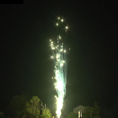 Fête du Nouvel An Chinois Fête de Noël Pyrotechnique 1,75 pouce Feux d'artifice à tir unique Feux d'artifice sur mesure Feux d'artifice silencieux à l'extérieur